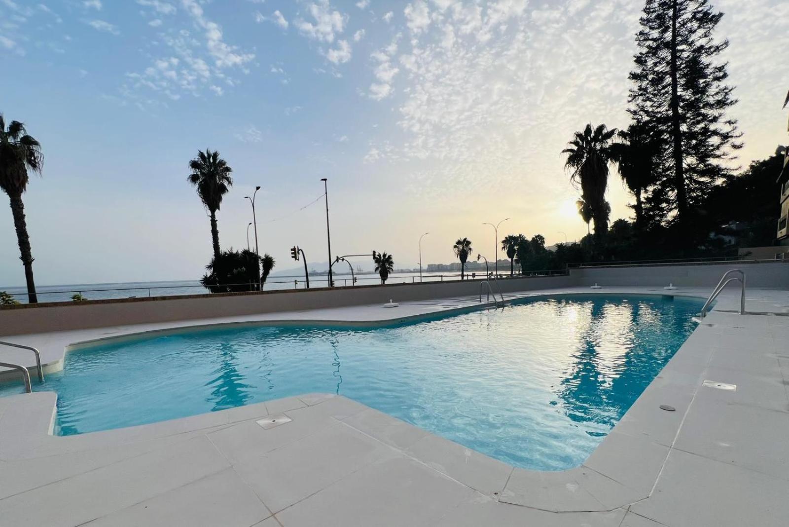 Sorolla 105, Luxury, Beach, Free Parking, All Services, Quite Neighborhood, So Malaga Exterior photo